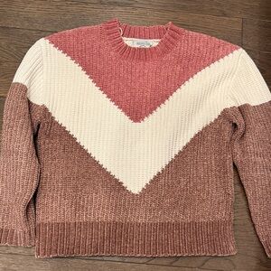 Women's Chevron Knit‎ Sweater